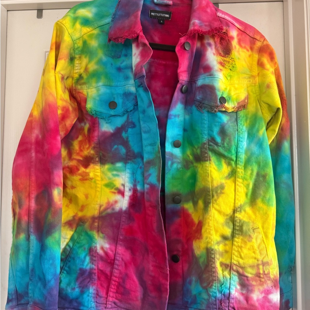 Oversized rainbow tie dye denim jacket | Small/ Medium!